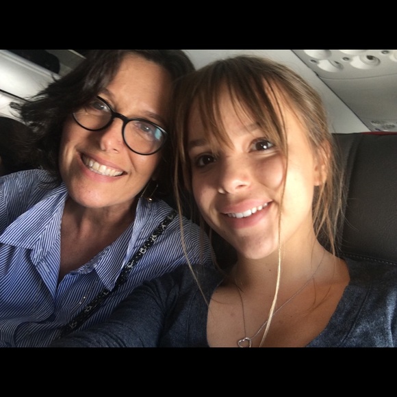 Meet your Posher, Lisa - Picture 4 of 7